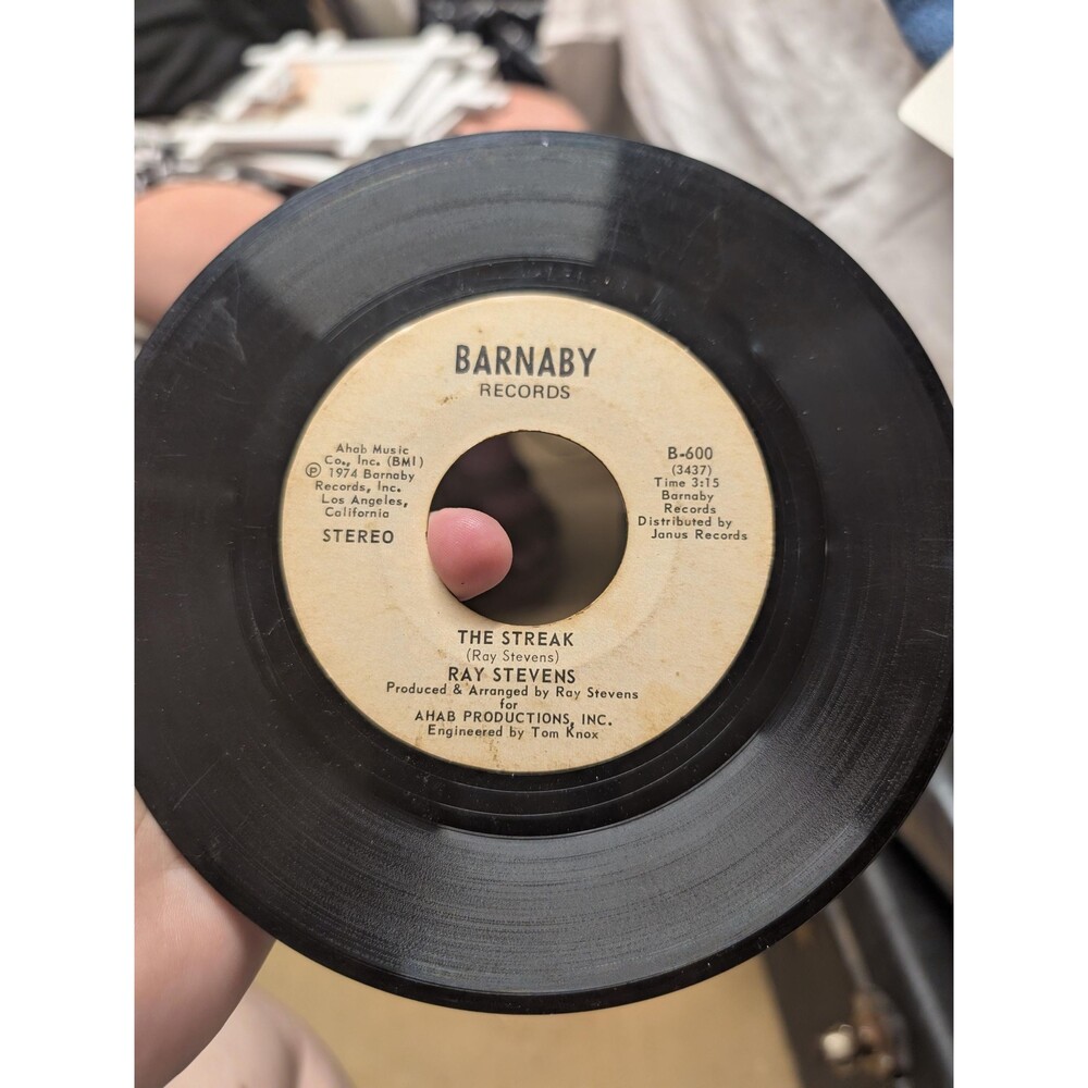 Ray Stevens The Streak 7" Vinyl Single - Free Shipping - Barnaby Records 1974